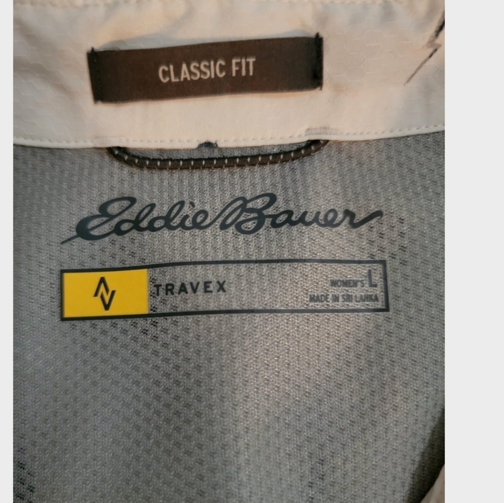 Eddie Bauer White Pattern Button Down - image 7